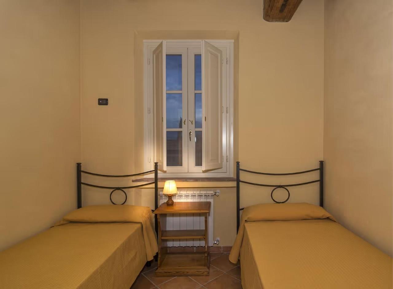 לוקה Fattoria Agriturismo Bigongiari מראה חיצוני תמונה