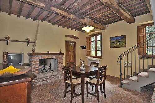 לוקה Fattoria Agriturismo Bigongiari מראה חיצוני תמונה